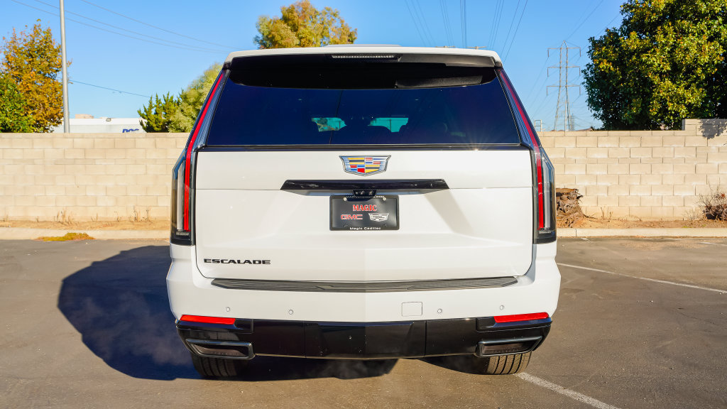 New 2027 Cadillac Escalade ESV Sport w/ LPO, ONYX Package AWD/4WD image 8
