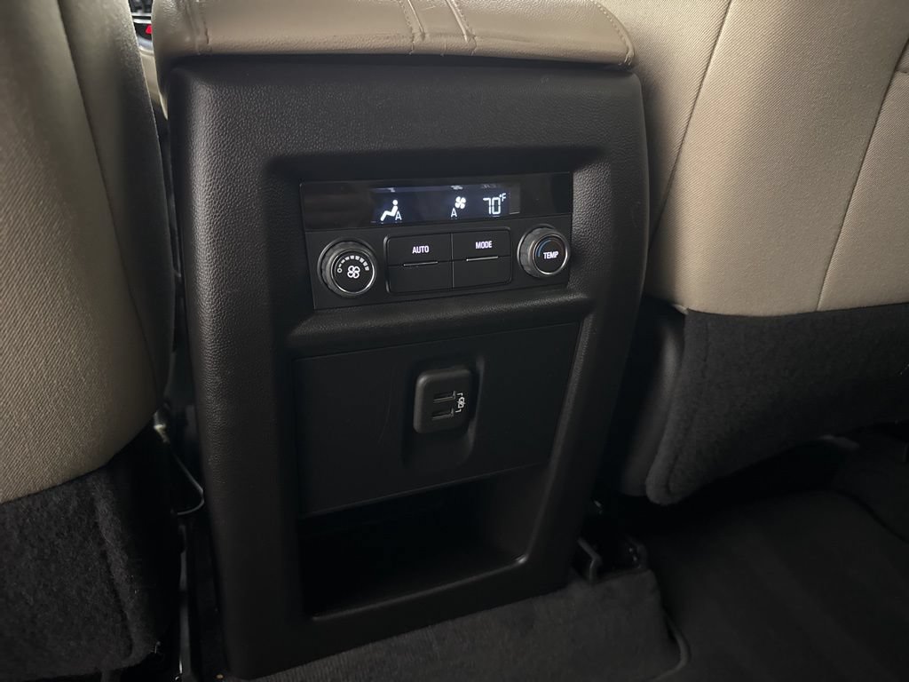 Used 2023 Chevrolet Traverse LT w/ LPO, Cargo Package AWD/4WD image 46