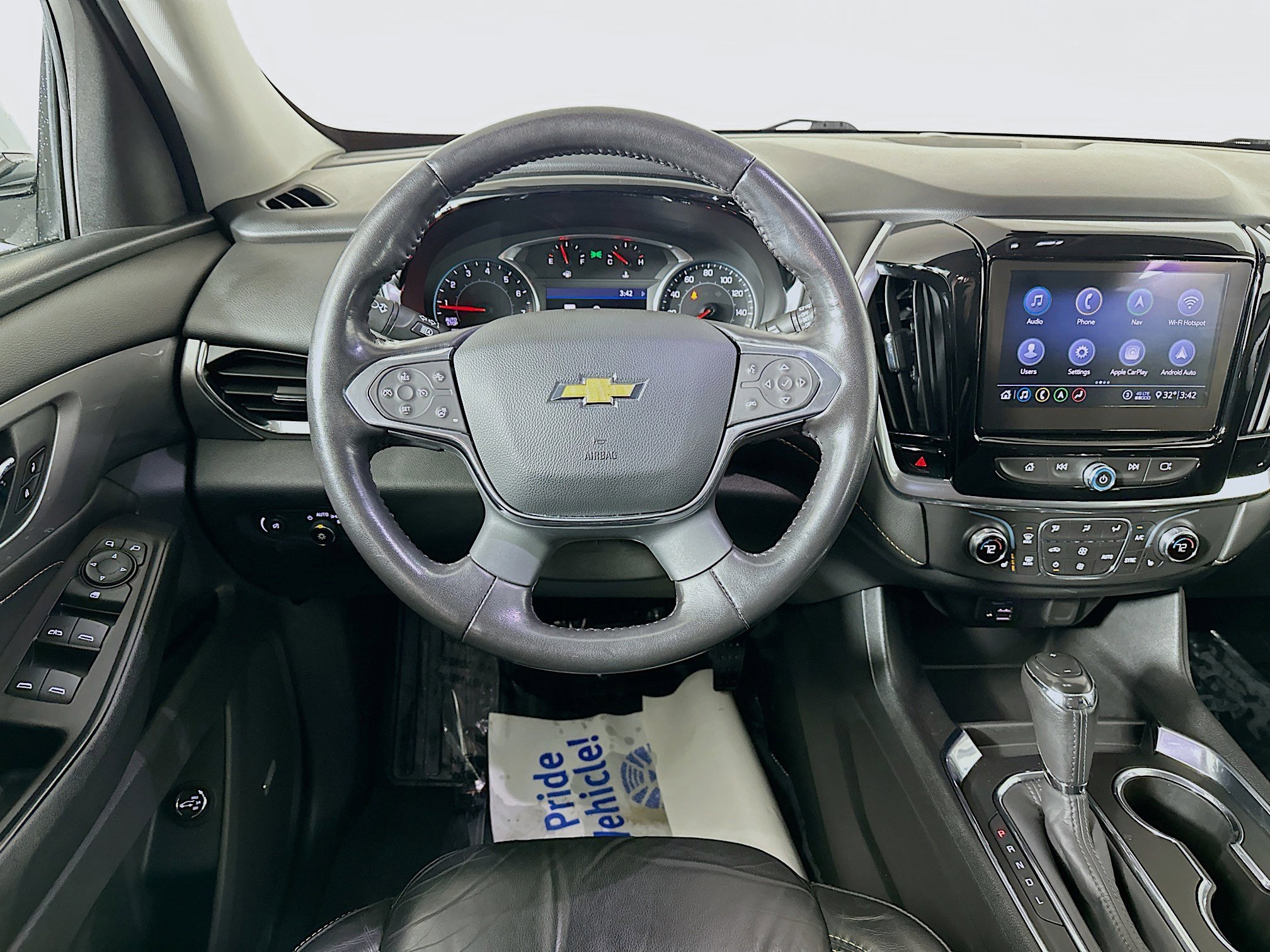 Used 2020 Chevrolet Traverse LT w/ LT Premium Package image 23