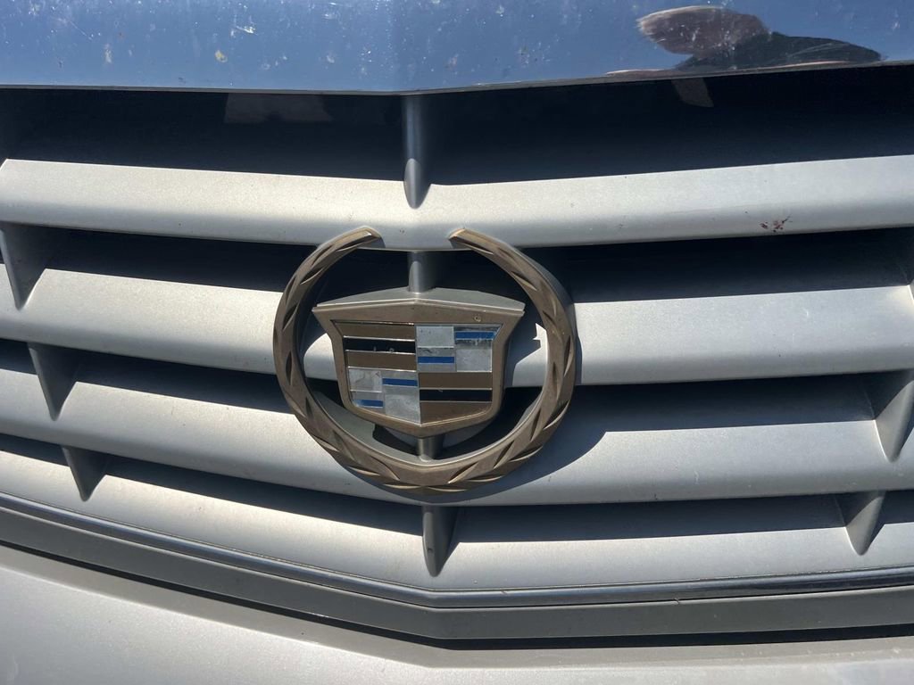 Used 2004 Cadillac Escalade AWD image 4