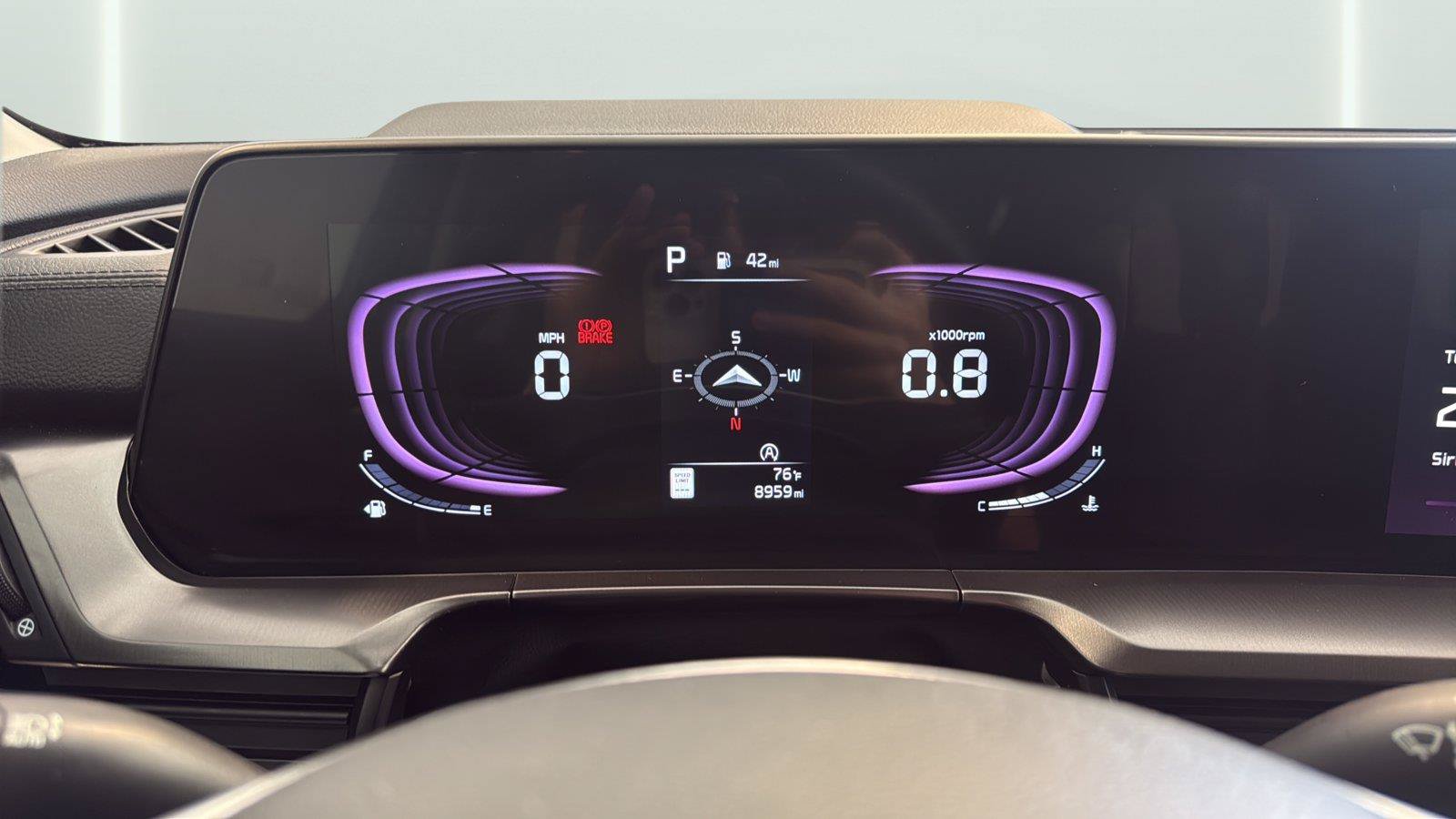 Used 2025 Kia Telluride LX FWD image 13