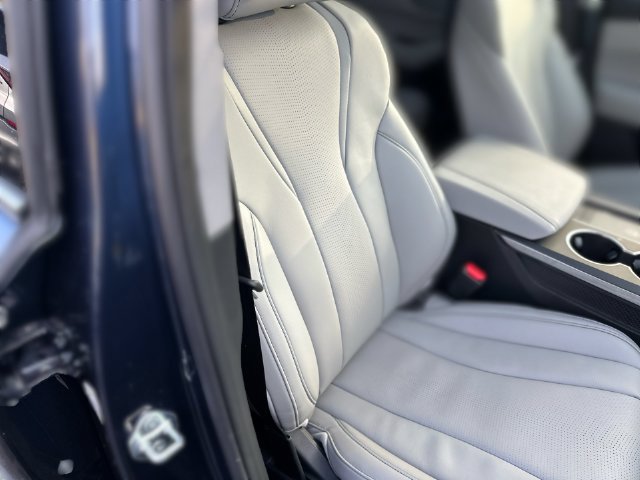Used 2026 Acura MDX w/ Technology Package AWD/4WD image 35