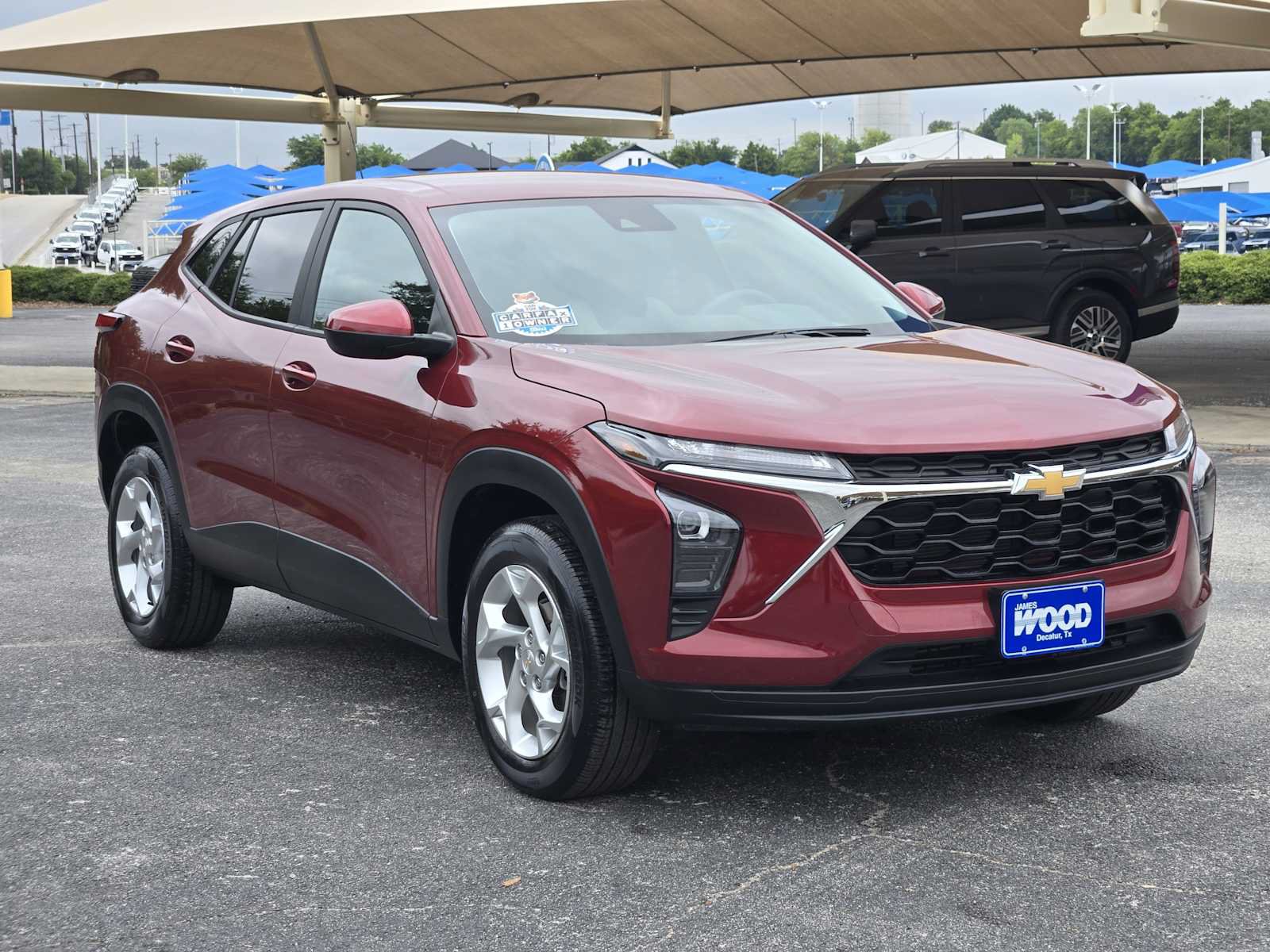 Used 2024 Chevrolet Trax LS w/ LS Convenience Package FWD image 3