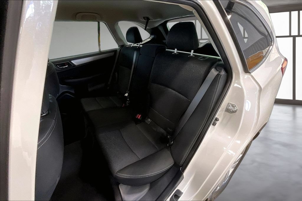 Used 2018 Subaru Outback 2.5i Premium AWD/4WD image 23