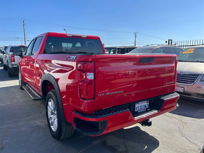 Used 2020 Chevrolet Silverado 1500 Custom w/ Custom Value Package AWD/4WD image 9