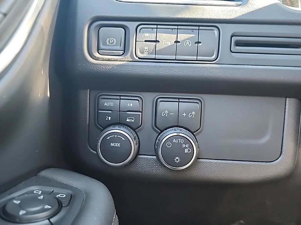 Used 2023 Chevrolet Tahoe LS w/ Driver Alert Package image 27