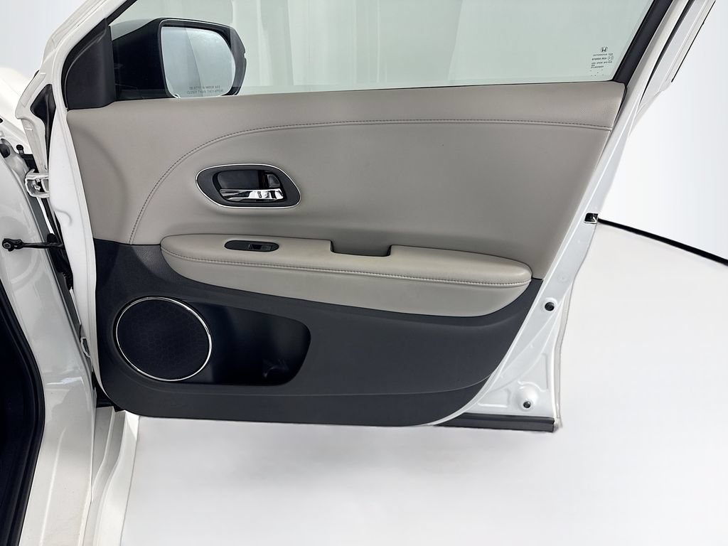 Certified 2019 Honda HR-V Touring image 25