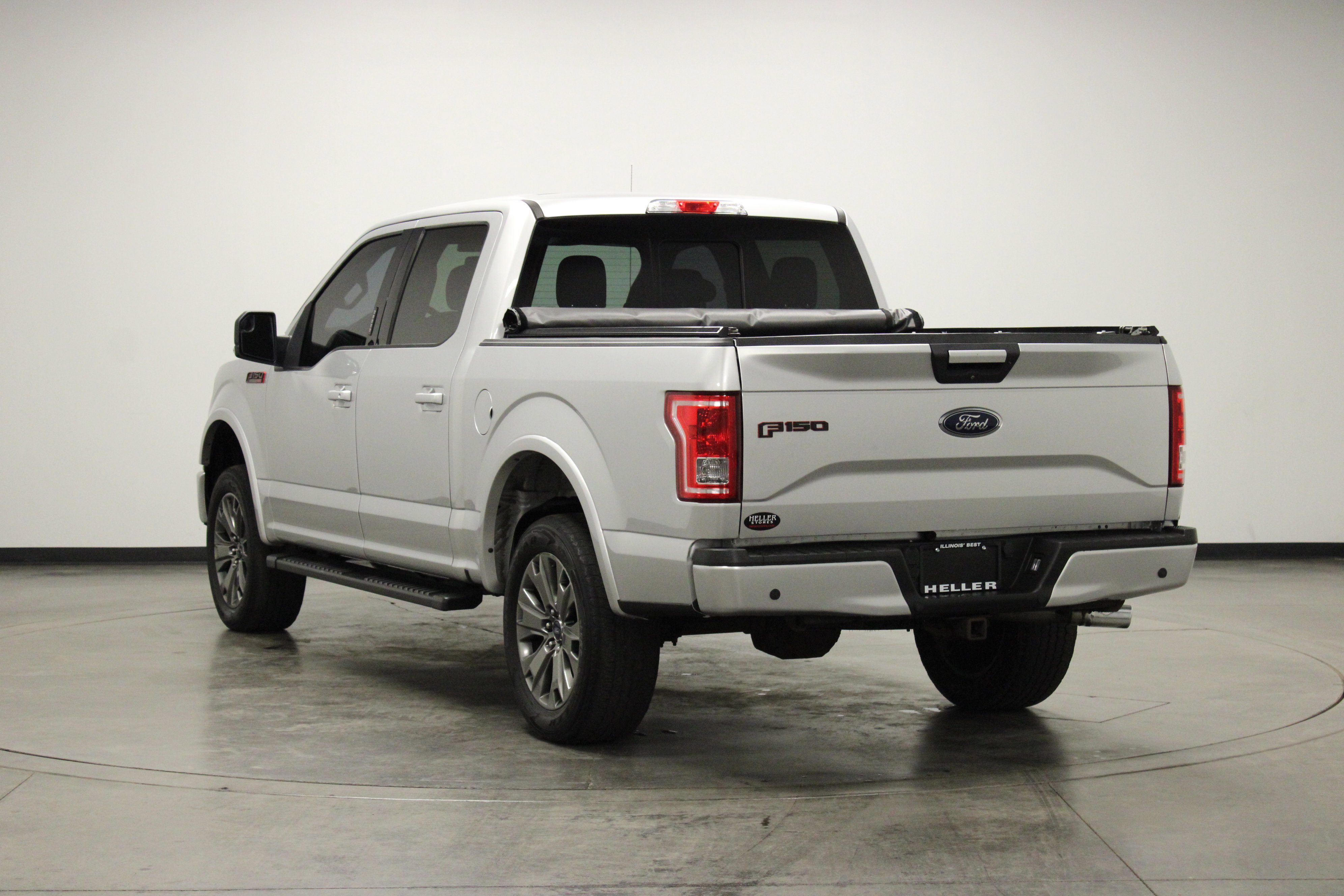 Used 2017 Ford F150 XLT w/ Equipment Group 302A Luxury image 6
