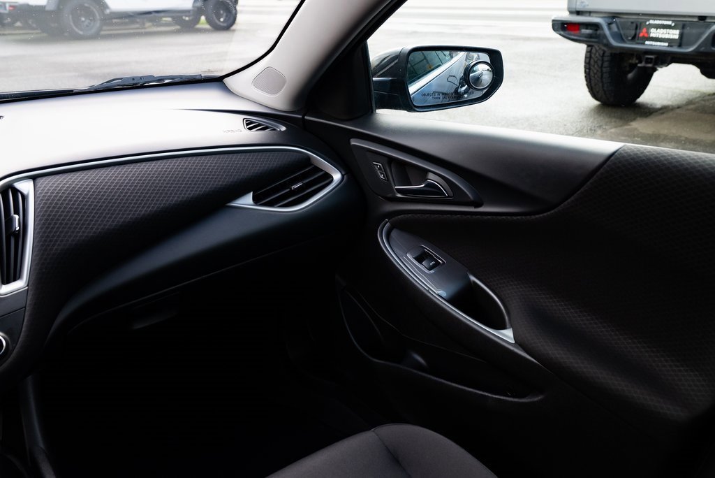 Used 2023 Chevrolet Malibu LT image 10