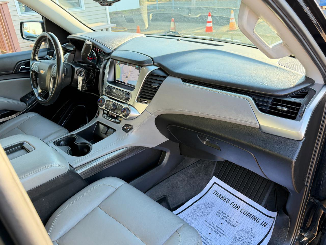 Used 2020 Chevrolet Suburban LT image 46