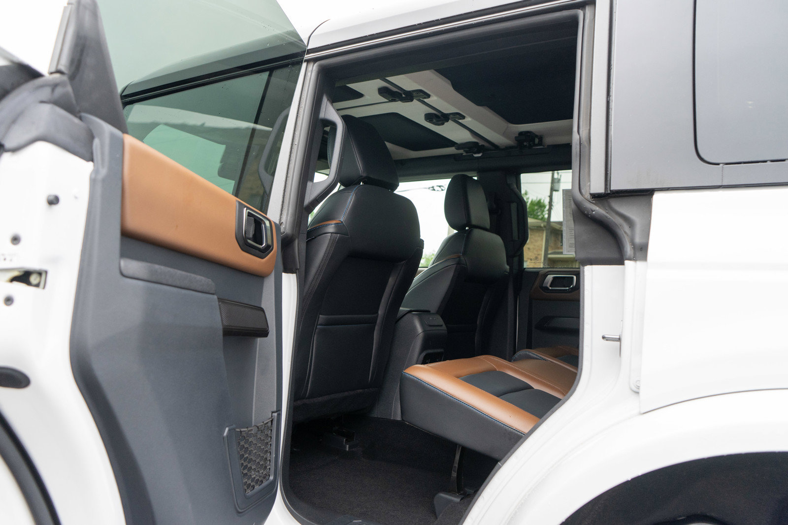 Used 2024 Ford Bronco Outer Banks AWD/4WD image 27