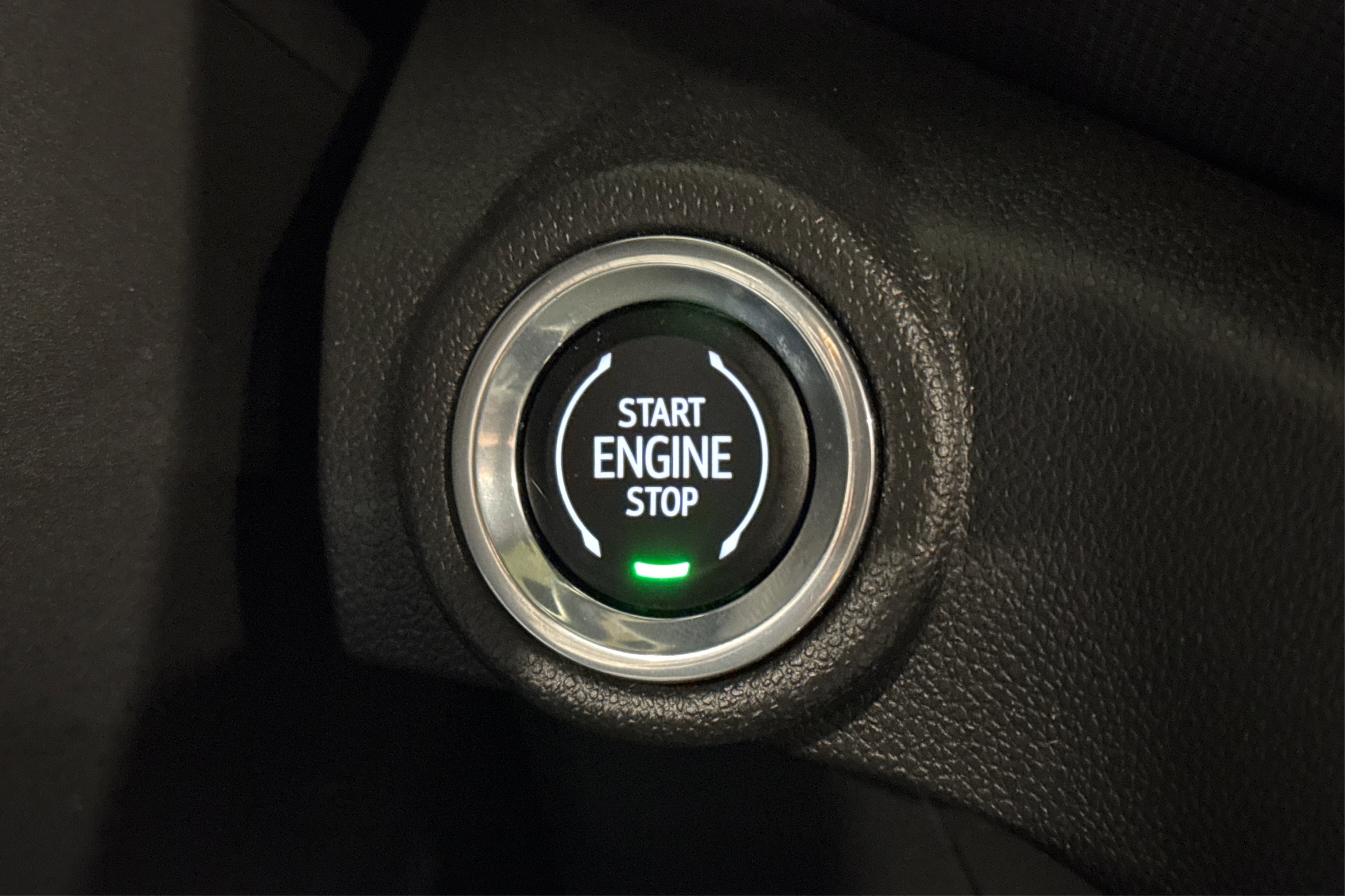 Used 2023 Chevrolet TrailBlazer RS w/ Sun and Liftgate Package AWD/4WD image 31