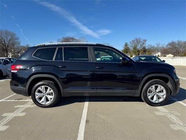 Used 2018 Volkswagen Atlas SE image 2