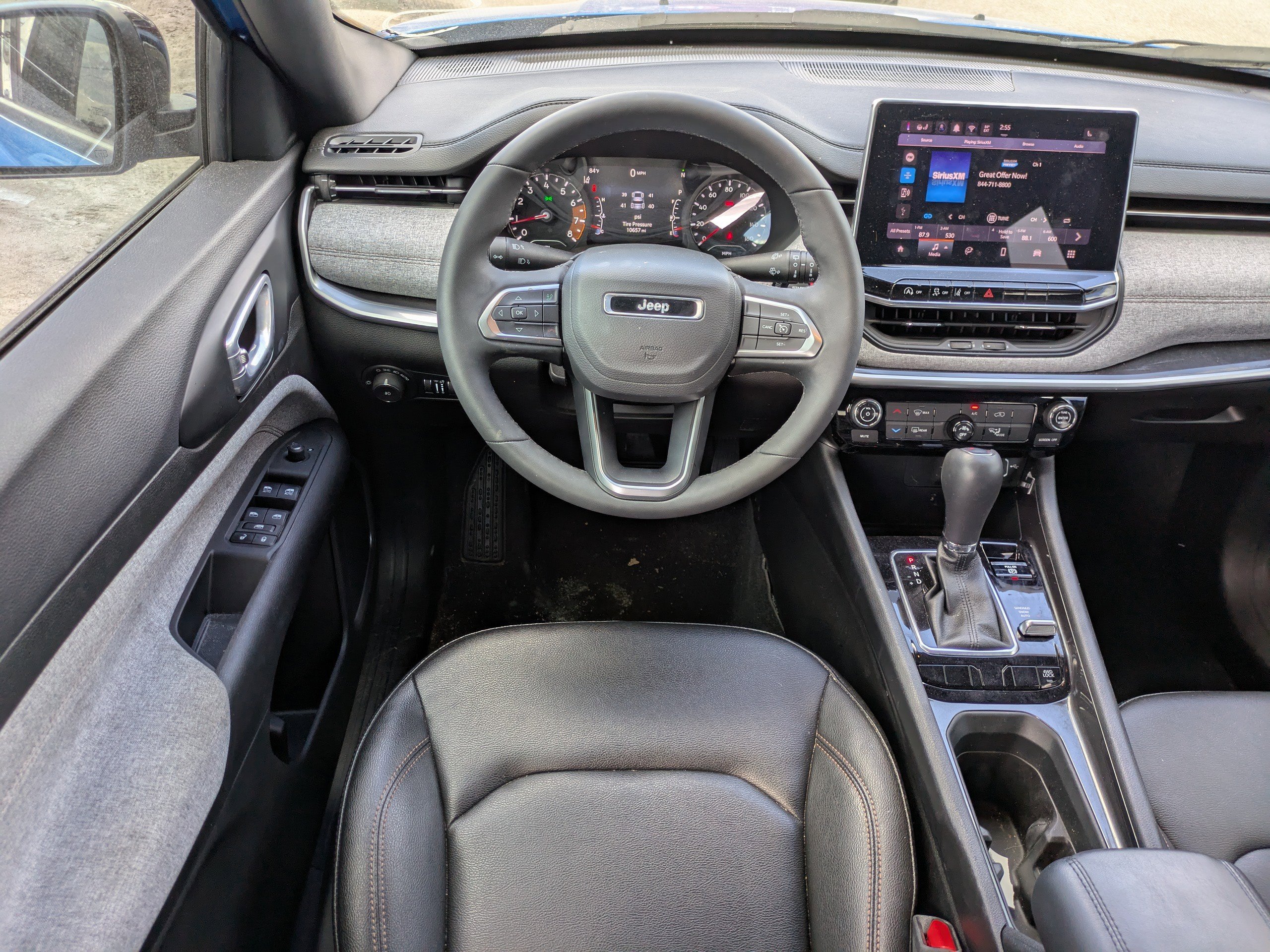 Used 2024 Jeep Compass Latitude image 13