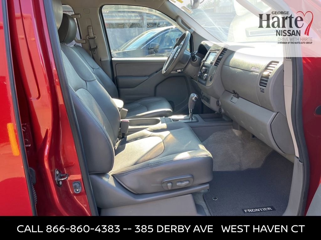 Used 2016 Nissan Frontier SL image 21