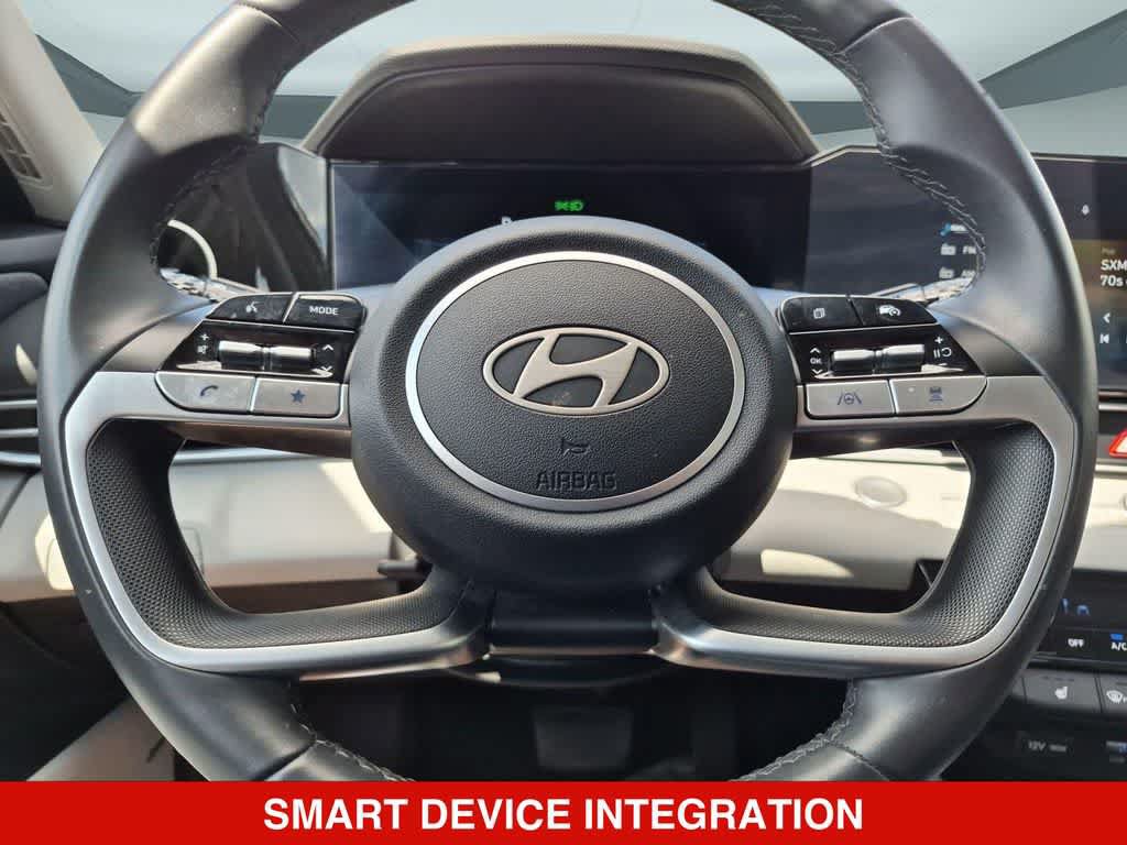 Used 2025 Hyundai Elantra Limited FWD image 19