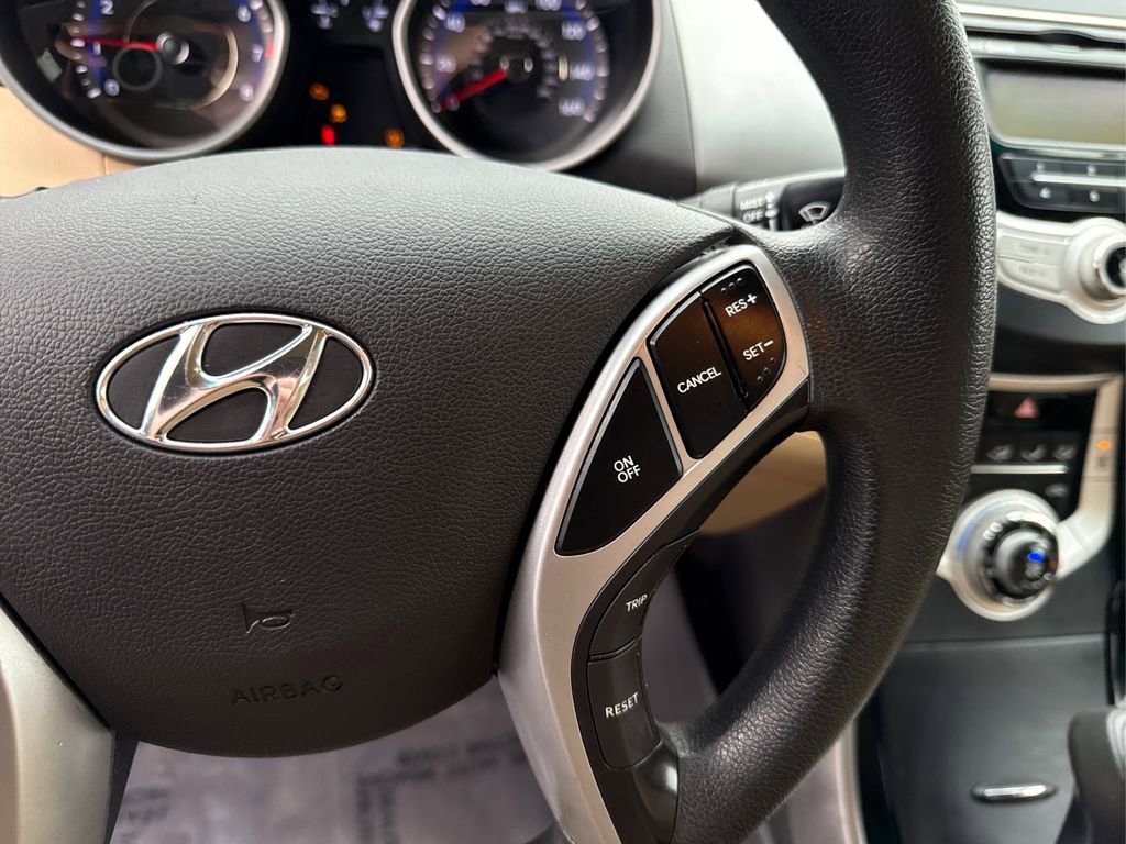 Used 2011 Hyundai Elantra GLS w/ Preferred Equipment Pkg 3 image 22
