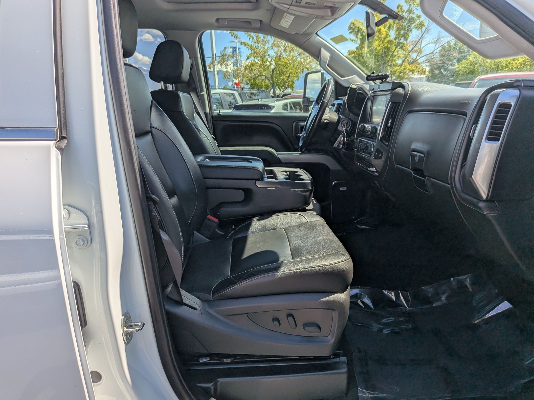 Used 2016 Chevrolet Silverado 3500 LTZ w/ Duramax Plus Package AWD/4WD image 27