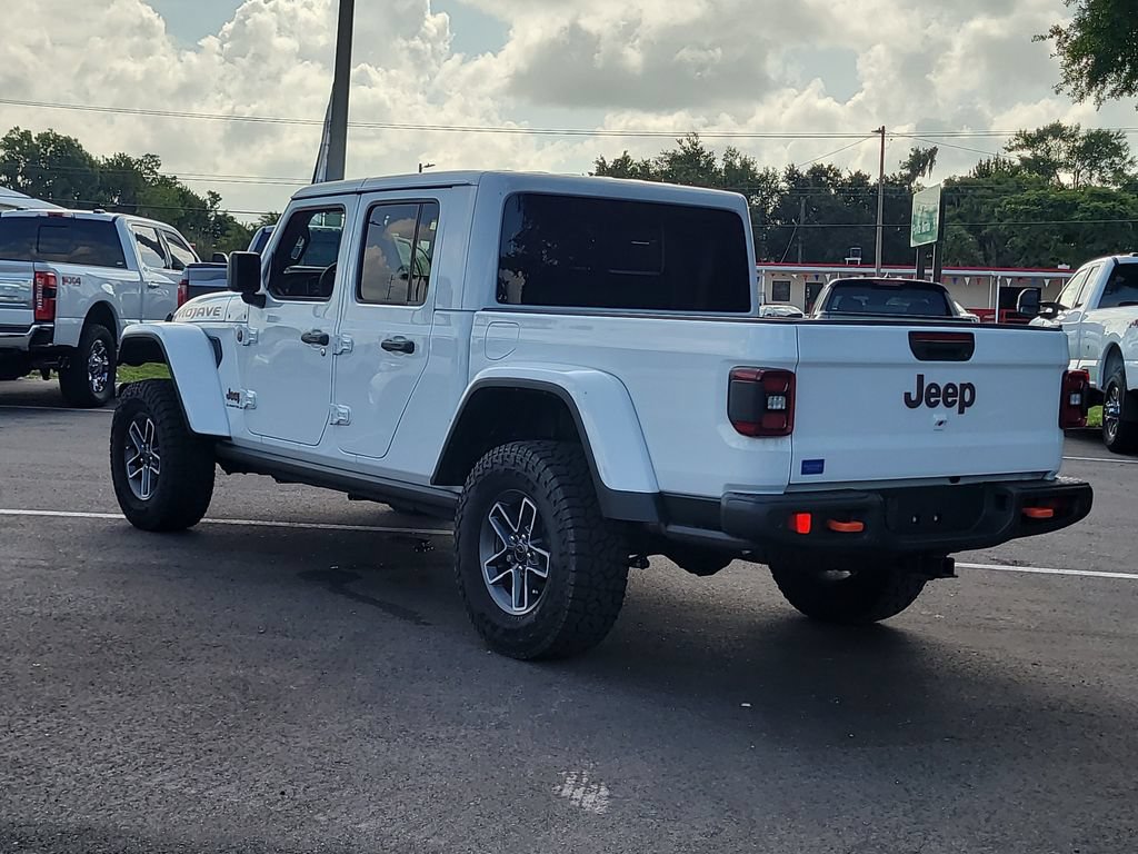 Used 2025 Jeep Gladiator Mojave AWD/4WD image 3