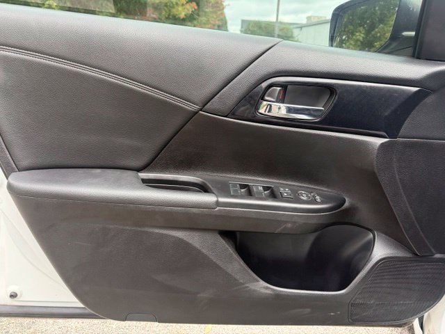 Used 2013 Honda Accord Sport image 10