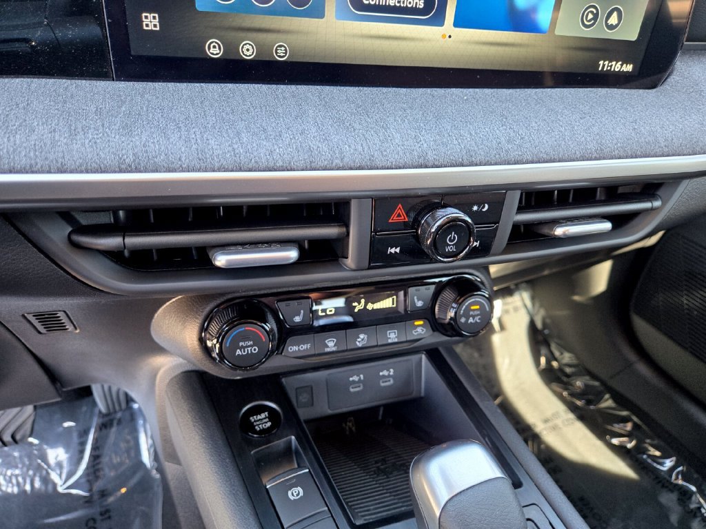 New 2027 Nissan Kicks SV AWD/4WD image 28