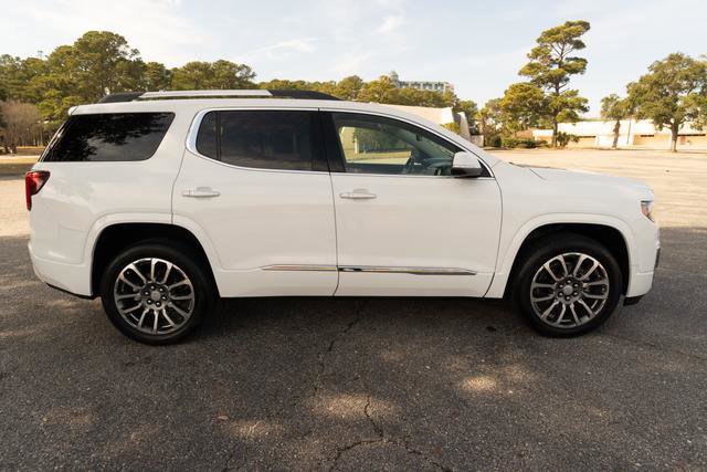 Used 2021 GMC Acadia Denali w/ Denali Technology Package image 2