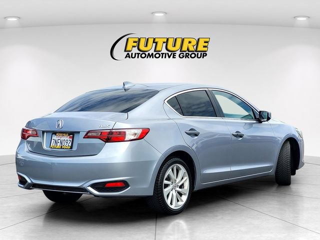 Used 2016 Acura ILX FWD image 4
