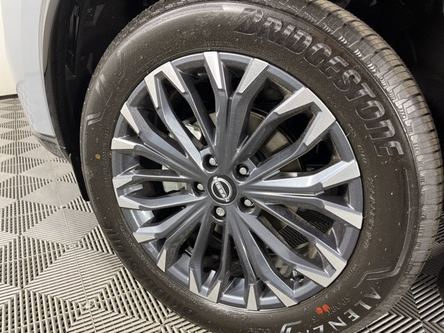 New 2026 Nissan Rogue Platinum w/ Platinum Premium Package AWD/4WD image 13