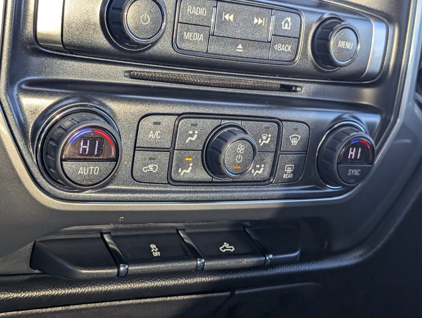 Used 2018 Chevrolet Silverado 1500 LT w/ All Star Edition image 12