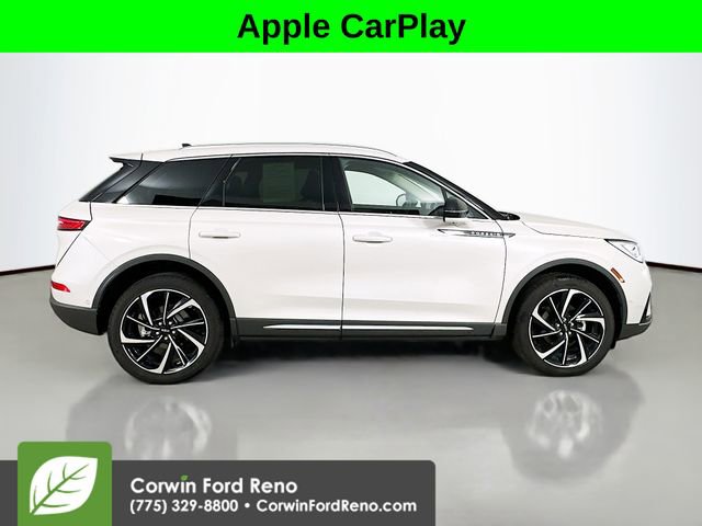 Used 2023 Lincoln Corsair Reserve w/ Equipment Group 202A image 8