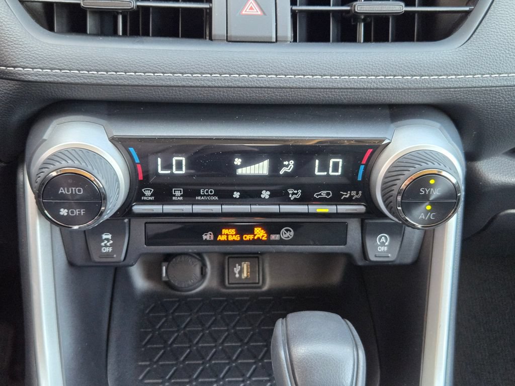 Certified 2024 Toyota RAV4 XLE AWD/4WD image 13