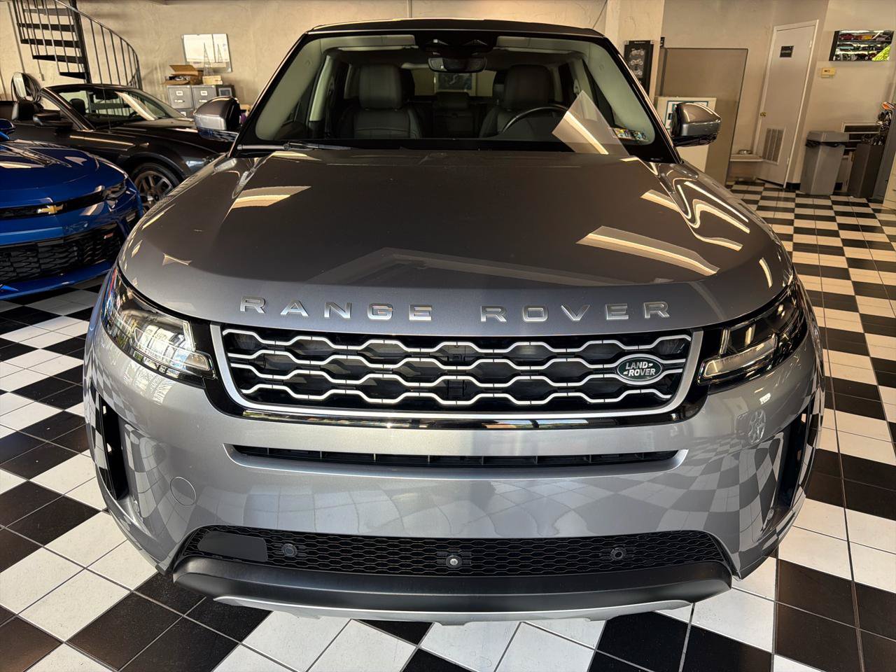 Used 2021 Land Rover Range Rover Evoque S AWD/4WD image 2