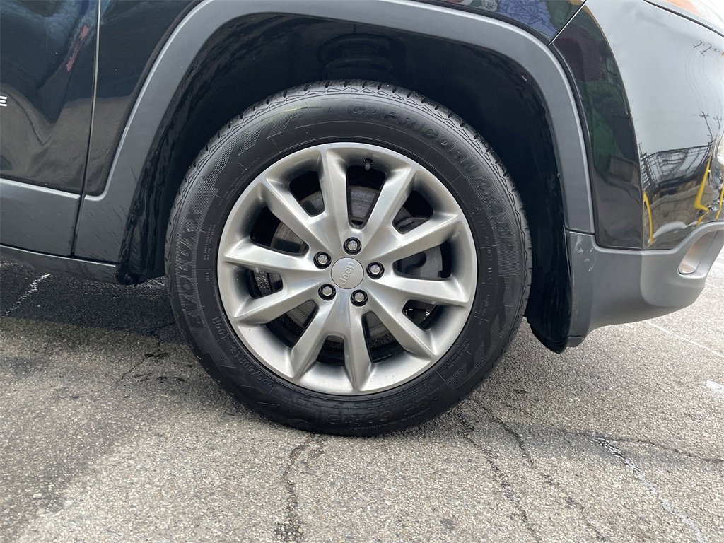 Certified 2018 Jeep Cherokee Limited image 11