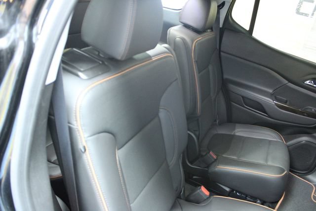 Used 2023 GMC Acadia AT4 w/ GMC Pro Grade Package AWD/4WD image 9