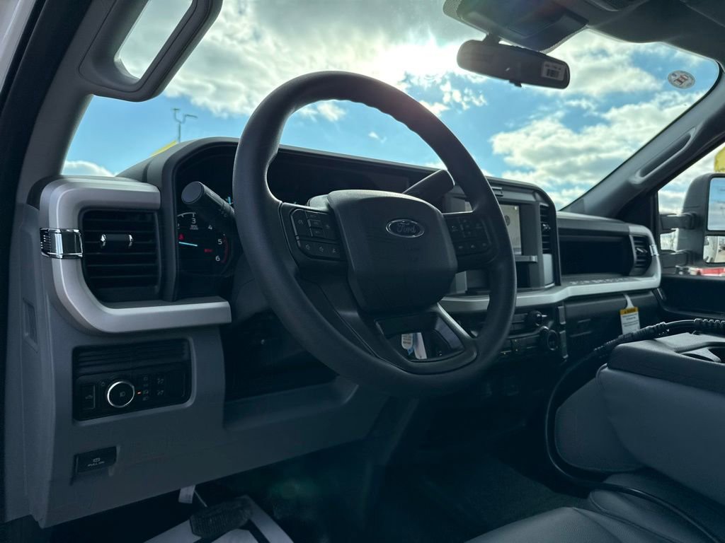 New 2026 Ford F450 XL w/ XL Chrome Package image 28