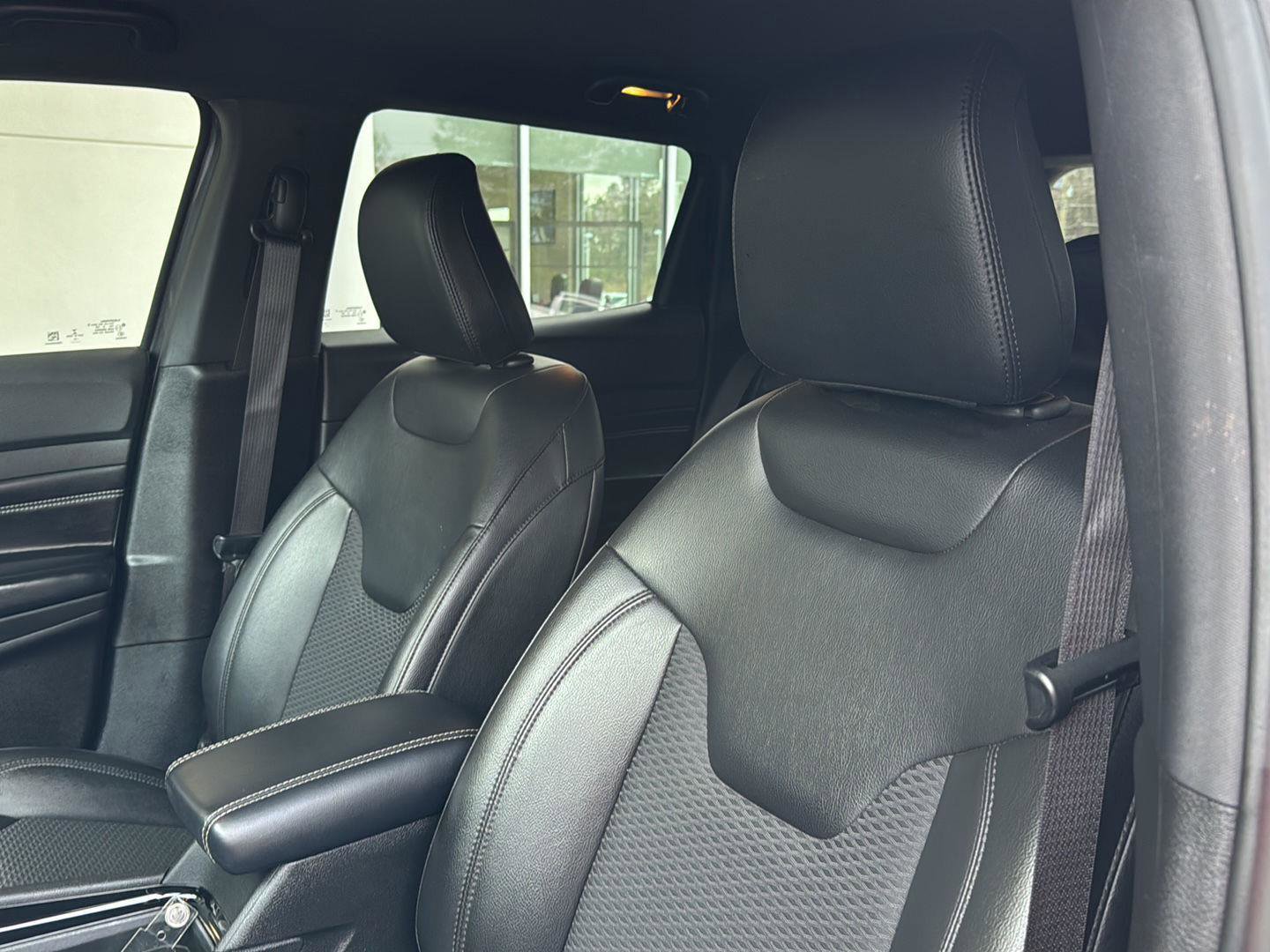 Used 2022 Jeep Compass Altitude w/ Convenience Group image 25