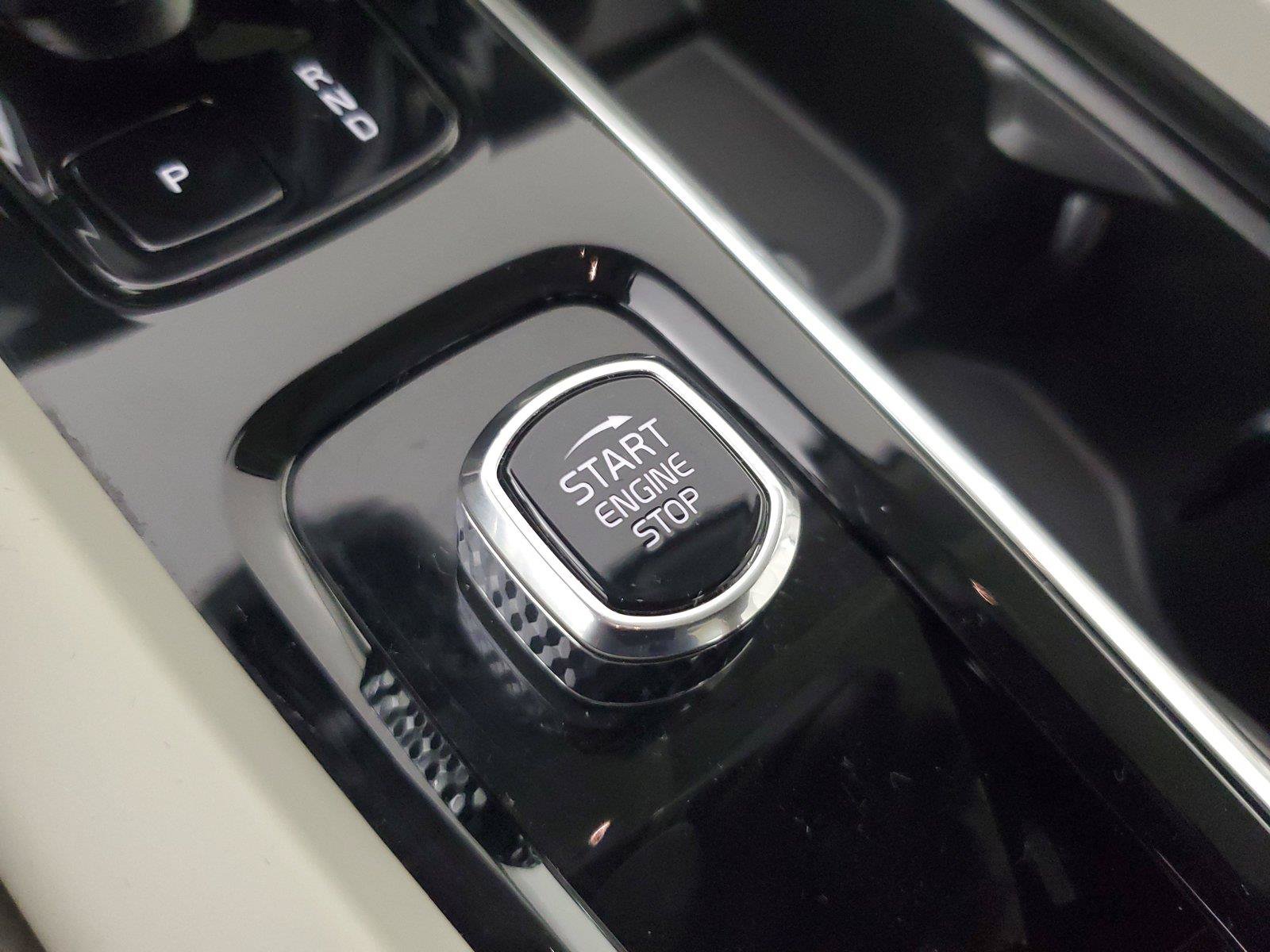Certified 2024 Volvo S60 B5 Core FWD image 32