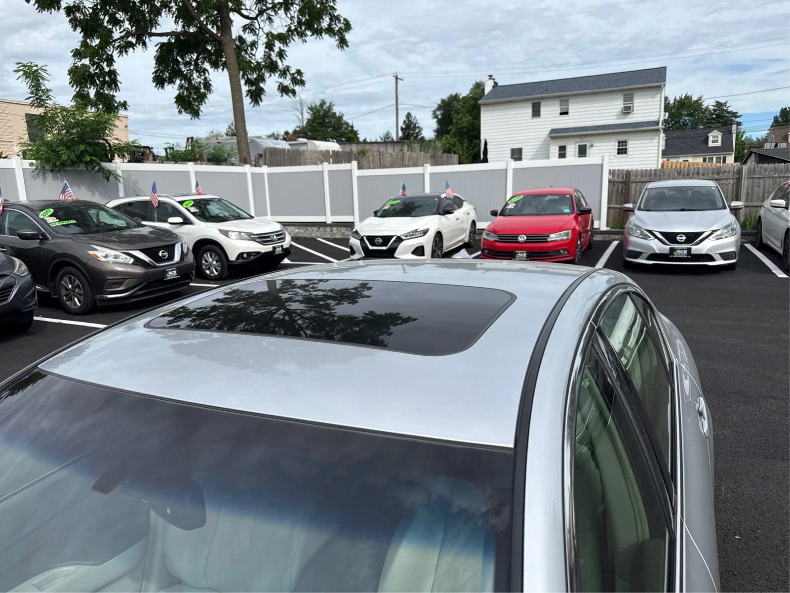 Used 2015 INFINITI Q40 AWD w/ Moonroof Package image 12