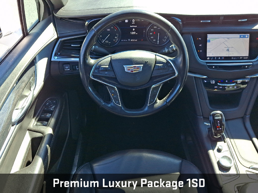 Used 2022 Cadillac XT5 Premium Luxury w/ Technology Package AWD/4WD image 14