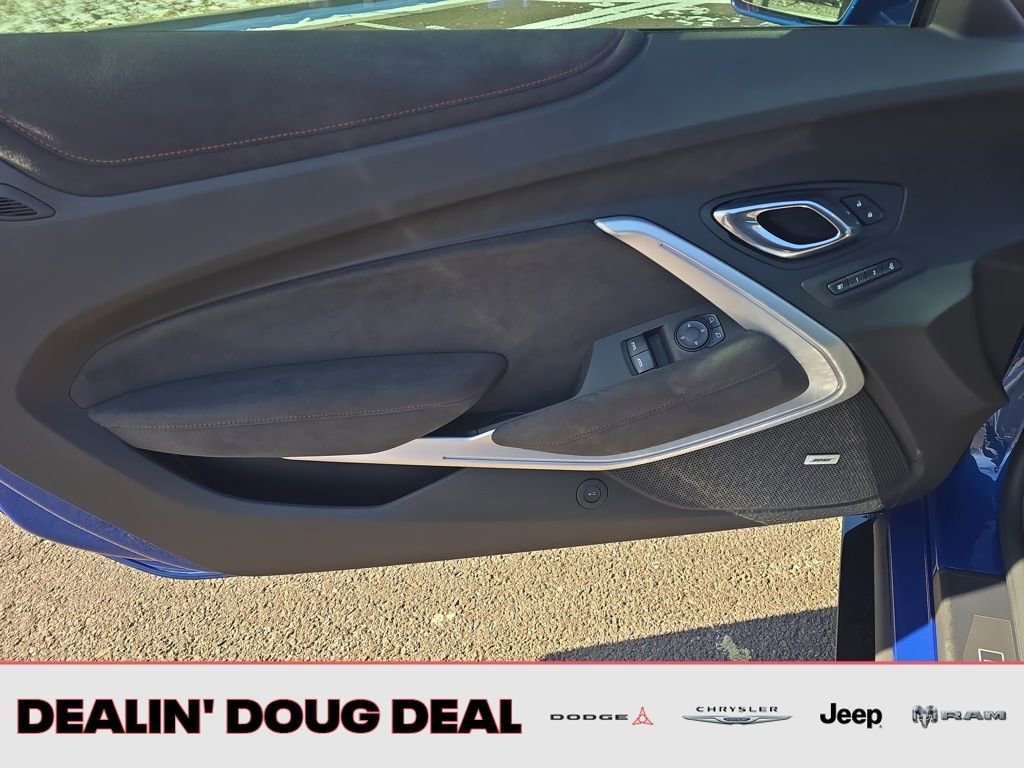 Used 2019 Chevrolet Camaro ZL1 image 10