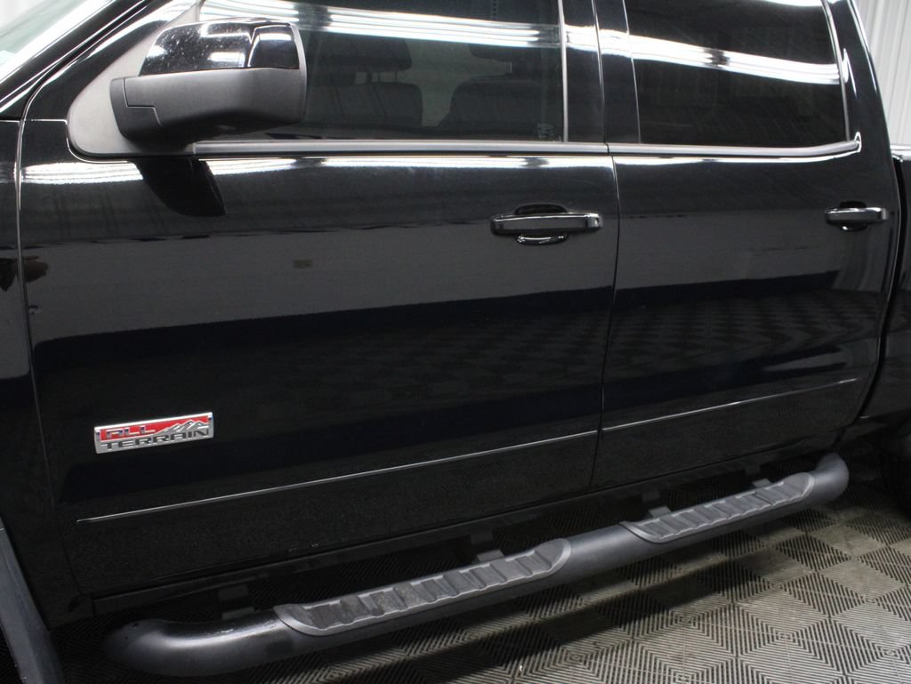 Used 2017 GMC Sierra 1500 SLT AWD/4WD image 44