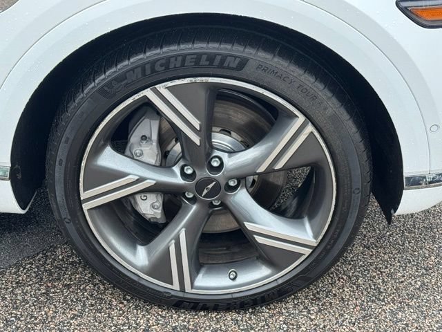 Certified 2025 Genesis GV80 2.5T Prestige AWD/4WD image 16