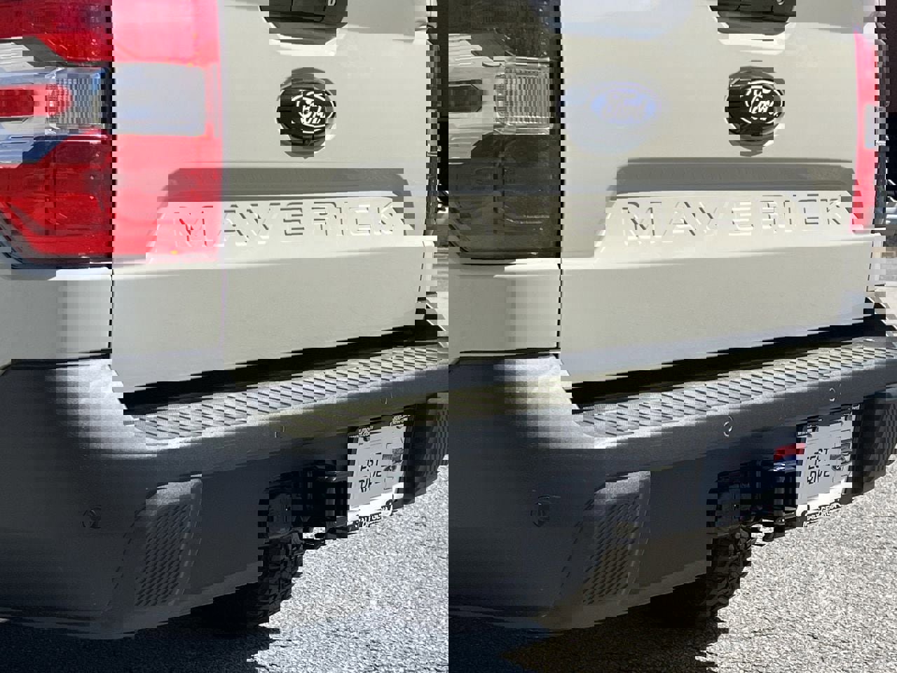 New 2025 Ford Maverick XL w/ 4K Tow Package image 25