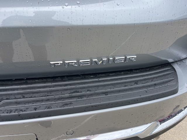 New 2026 Chevrolet Suburban Premier image 10