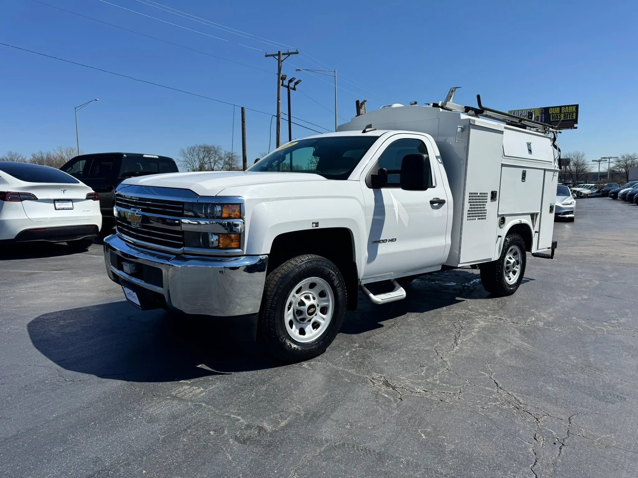 Used 2015 Chevrolet Silverado 3500 W/T RWD image 2