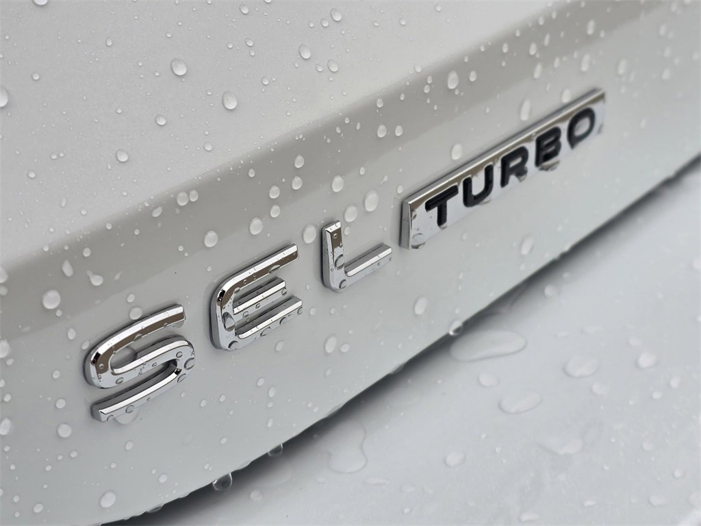 New 2026 Volkswagen Tiguan SEL R-Line image 8