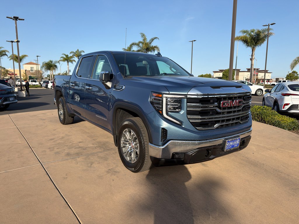 Used 2024 GMC Sierra 1500 SLT image 3