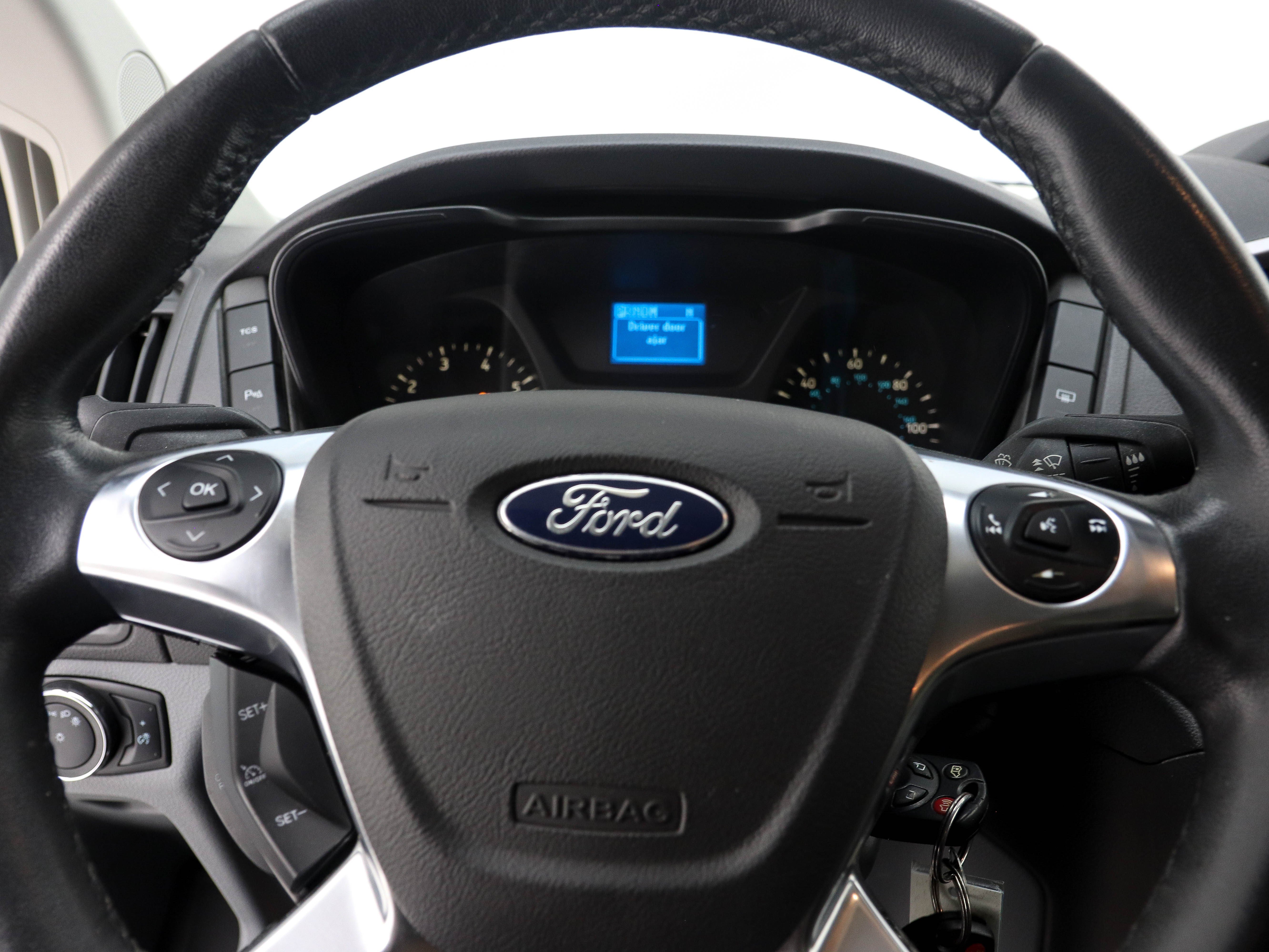 Used 2016 Ford Transit 350 XLT RWD image 23
