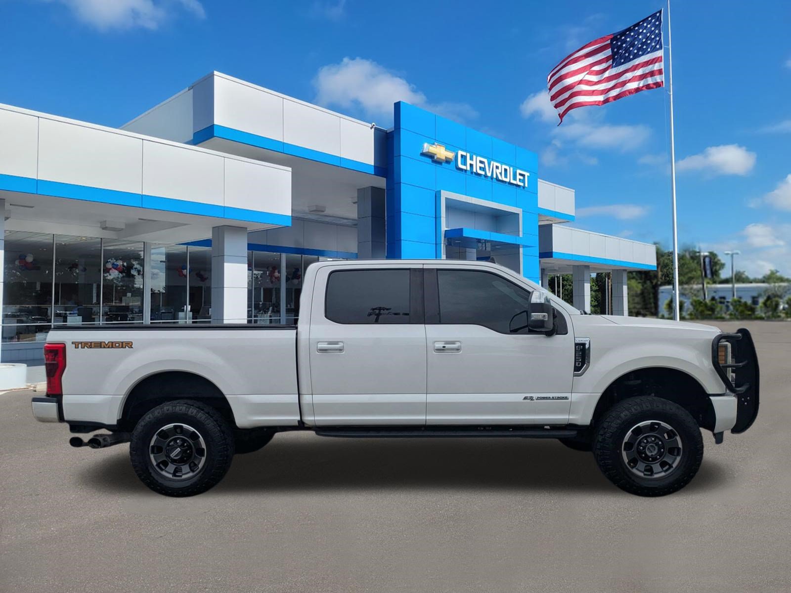 Used 2019 Ford F250 Lariat w/ Lariat Ultimate Package AWD/4WD image 2