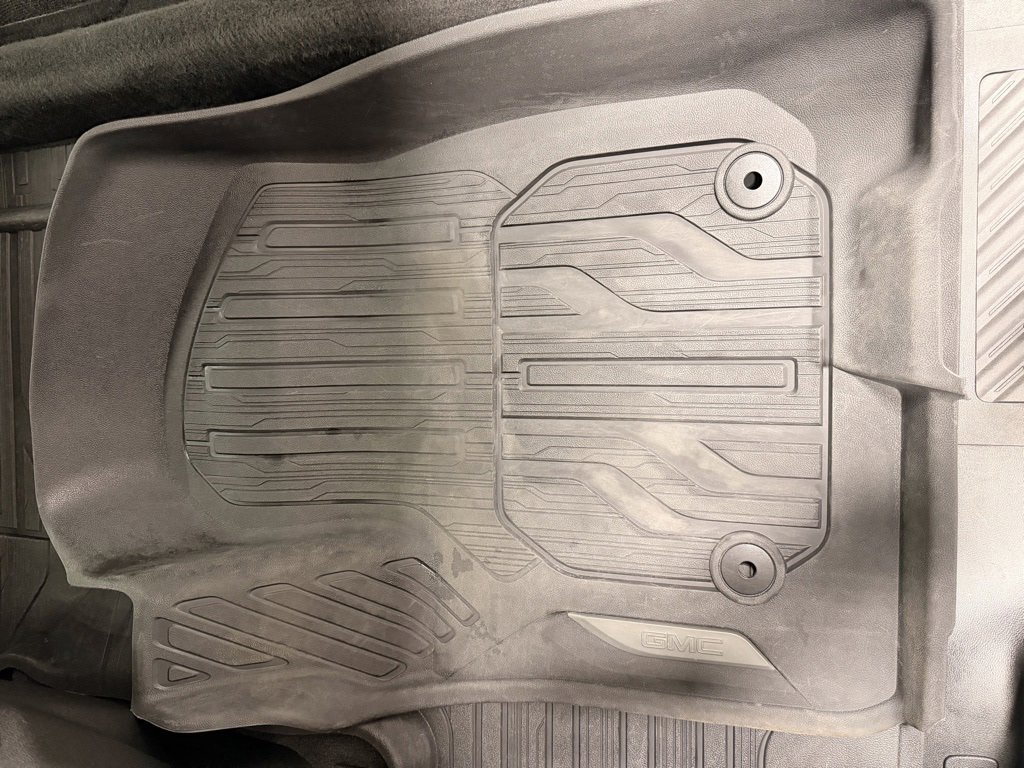 Used 2025 GMC Sierra 1500 Elevation w/ Elevation Premium Package image 18